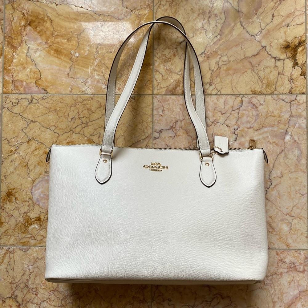 NWOT Coach leather tote bag